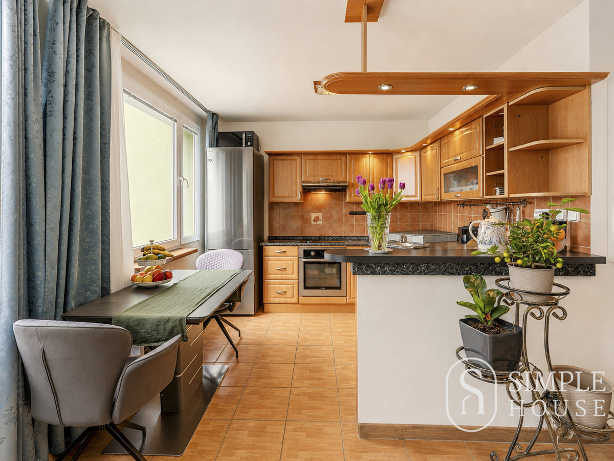 Фото 3 - Продаж квартири · 3+kk · 68 m²