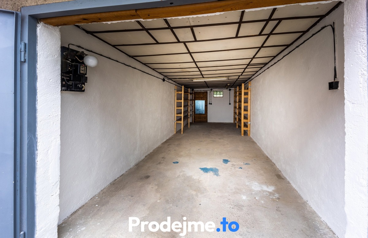 Photo 2 - Garage for rent · 25 m²