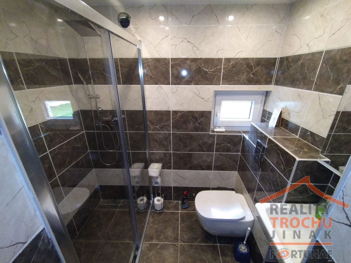 Photo 4 - House for sale · Family house · 140 m² · 5 rooms