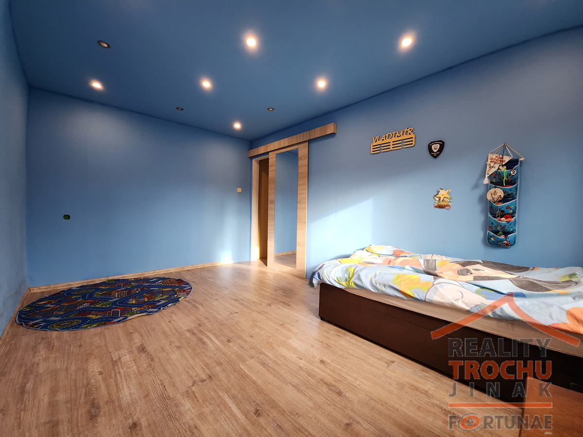 Photo 3 - House for sale · Family house · 140 m² · 5 rooms