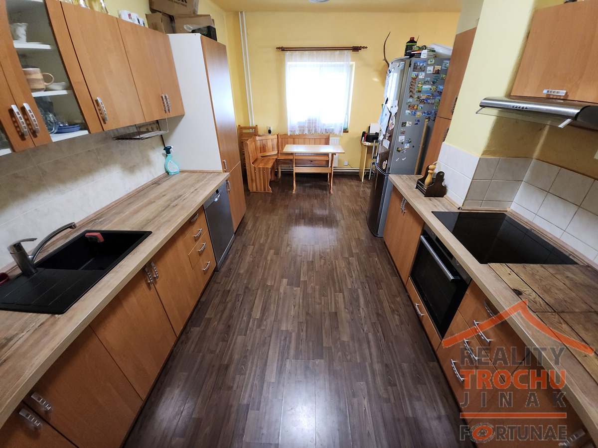 Photo 2 - House for sale · Family house · 140 m² · 5 rooms