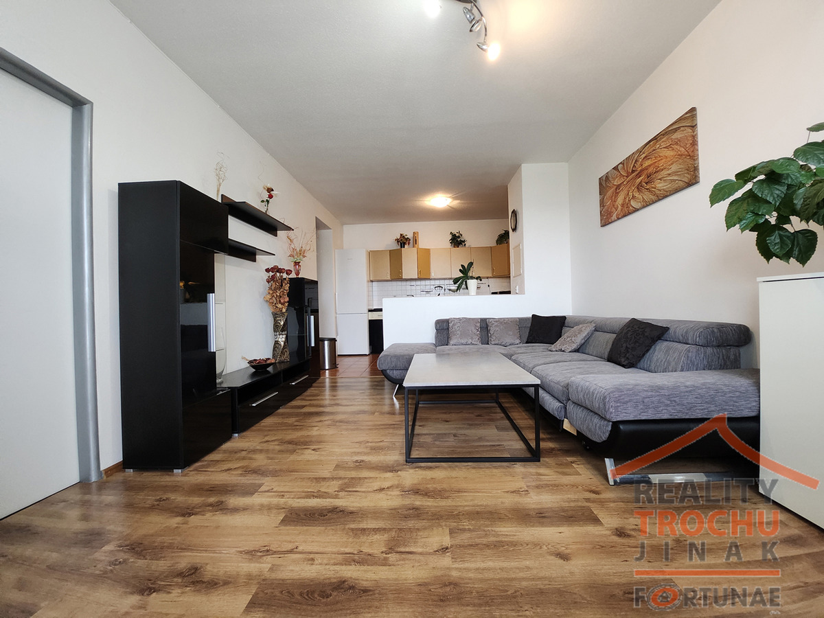 Fotografie 2 - Prodej bytu · 2+kk · 65 m²