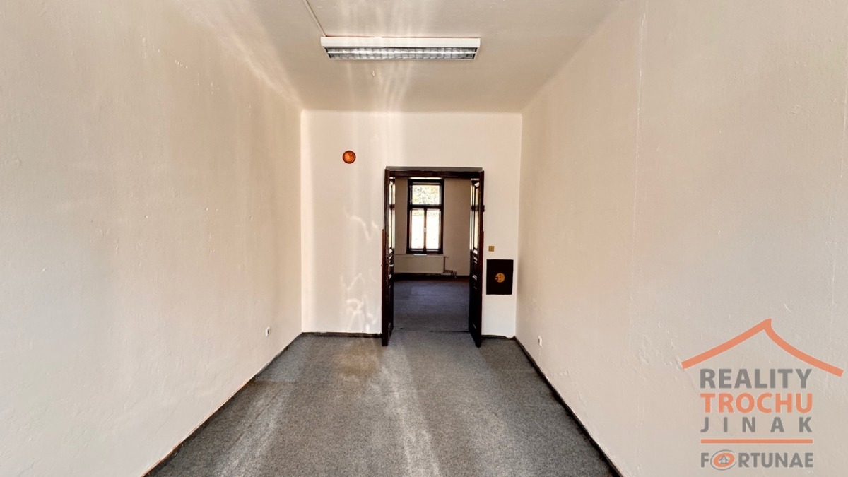Fotografie 3 - Pronájem komerční nemovitosti · Kancelář · 36 m²