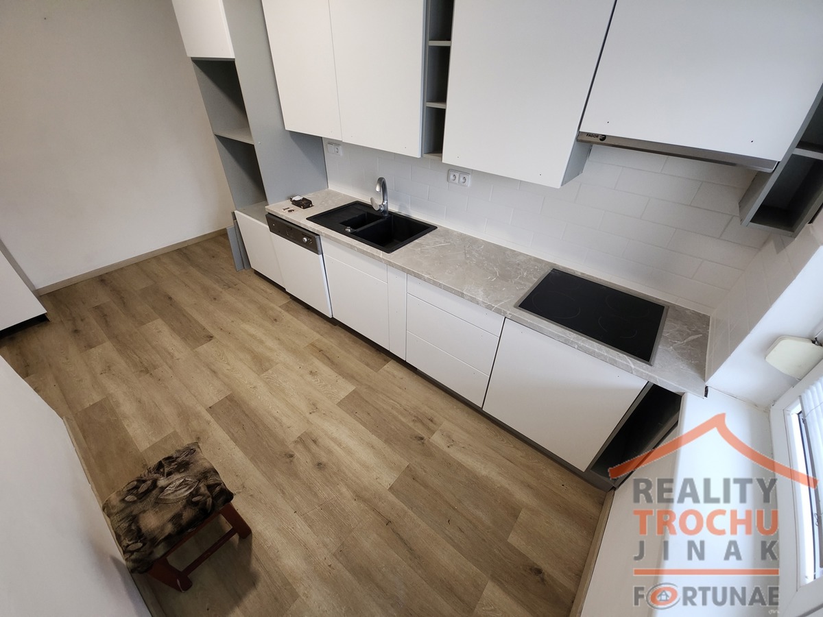 Fotografie 2 - Prodej bytu · 2+1 · 88 m²
