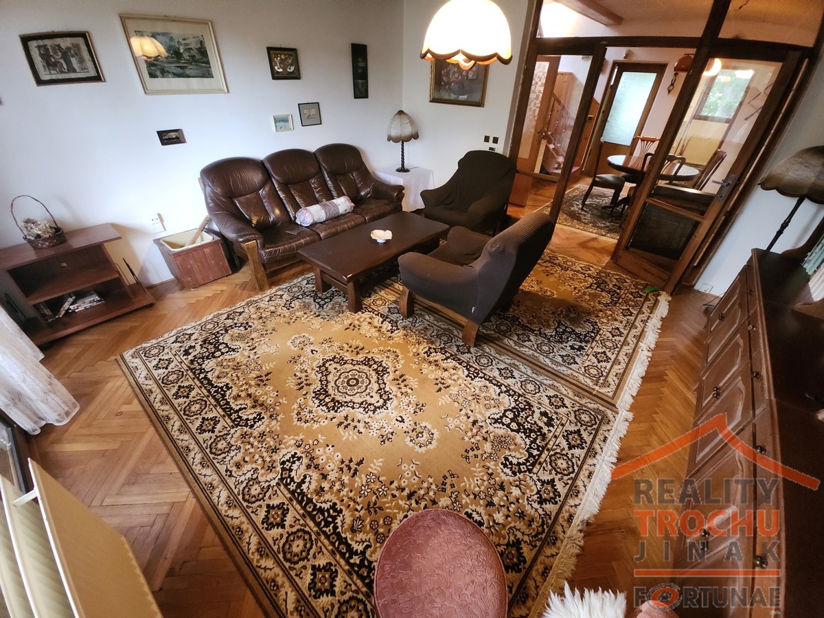 Fotografie 2 - Prodej domu · Rodinný · 204 m² · 4 pokoje