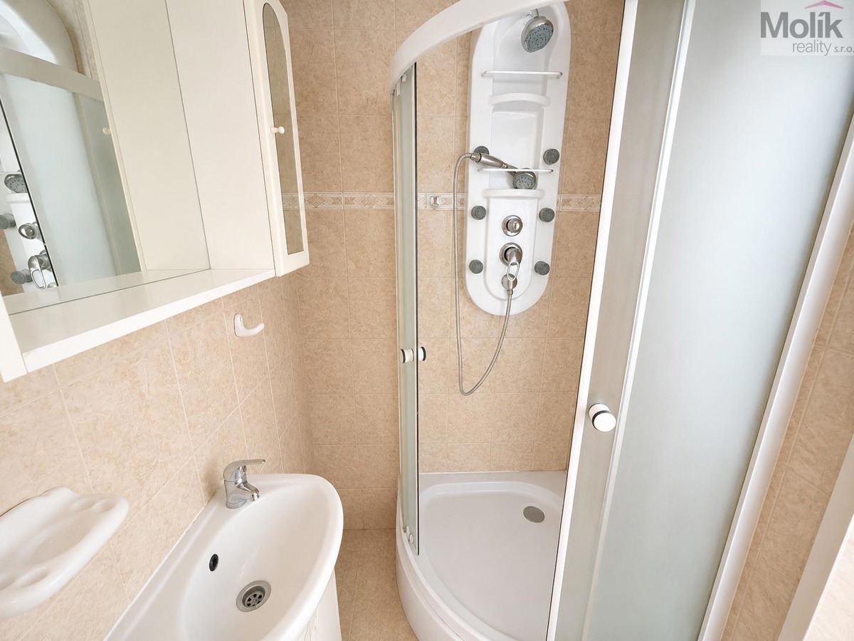 Фото 2 - Продажа квартиры · 2+kk · 39 m²