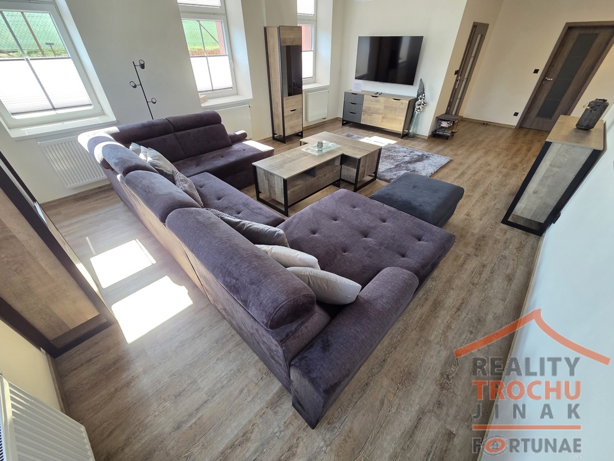 Photo 4 - House for sale · Family house · 715 m² · 5 rooms