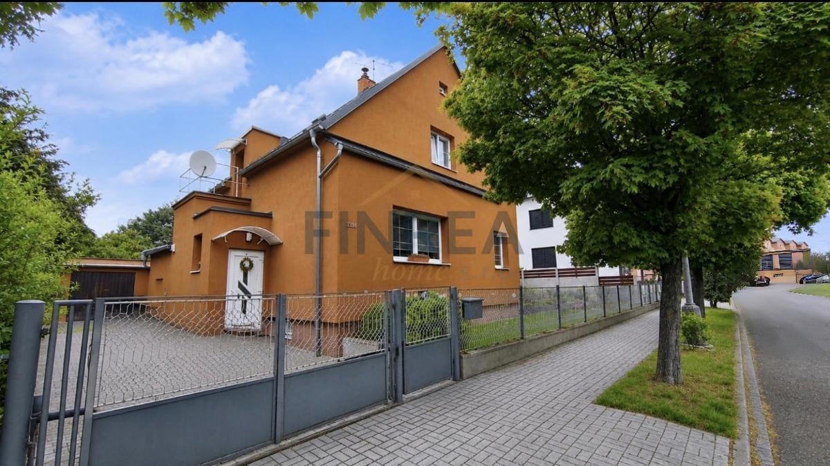Fotografie 2 - Prodej domu · Rodinný · 180 m² · 5 pokojů