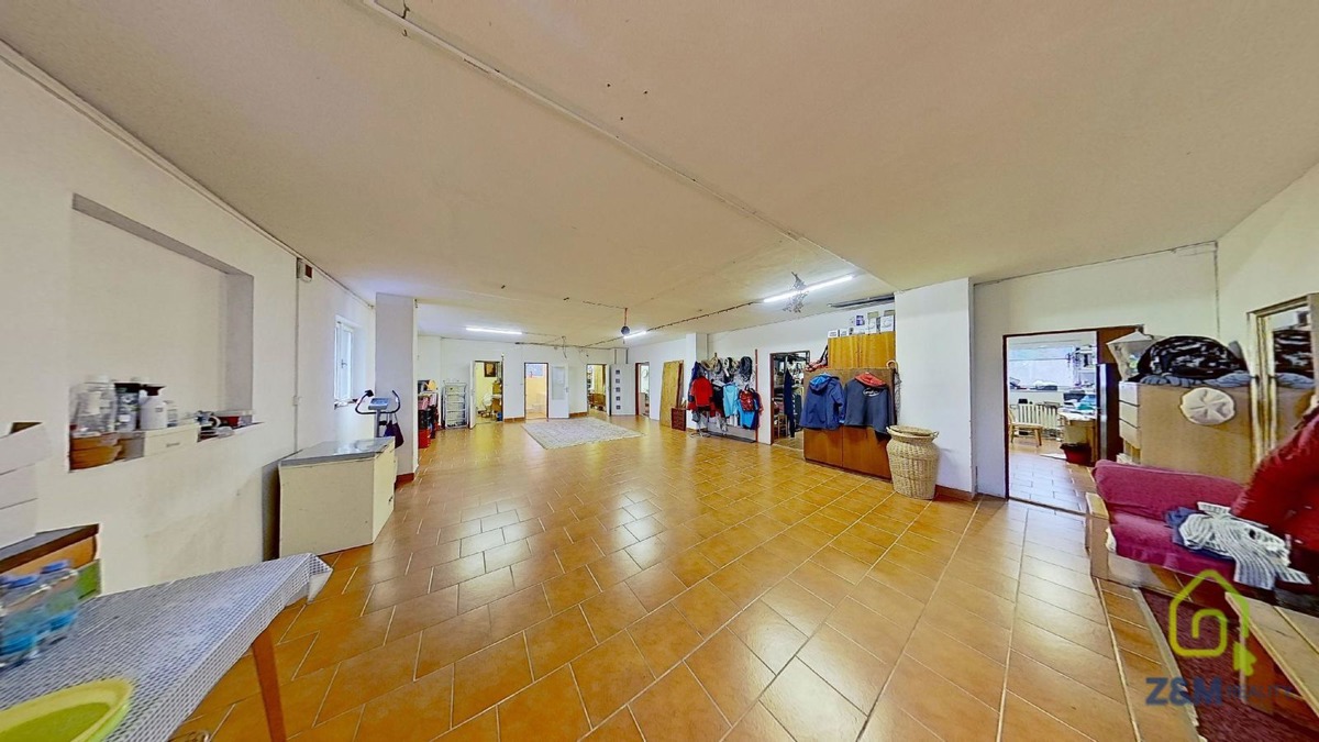 Fotografie 1 - Prodej komerční nemovitosti · Kancelář · 556 m²
