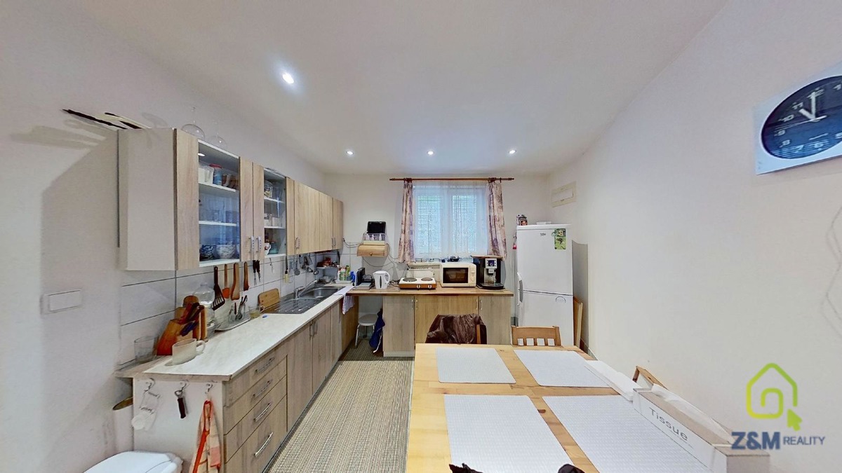 Fotografie 2 - Prodej komerční nemovitosti · Kancelář · 556 m²