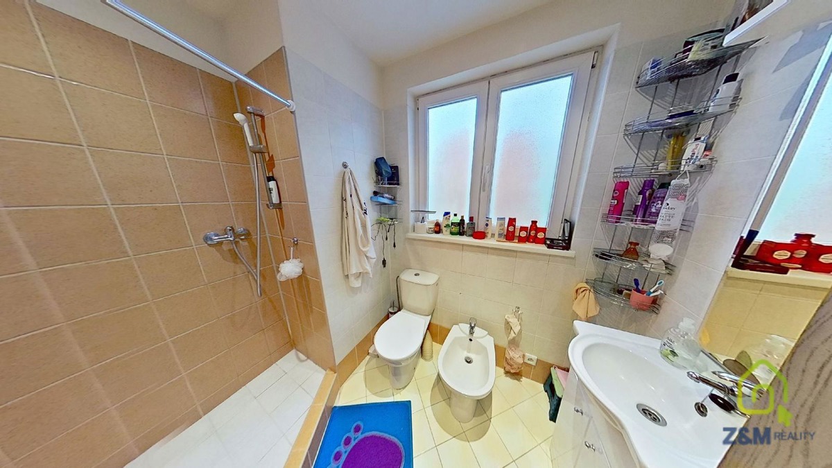 Fotografie 3 - Prodej komerční nemovitosti · Kancelář · 556 m²