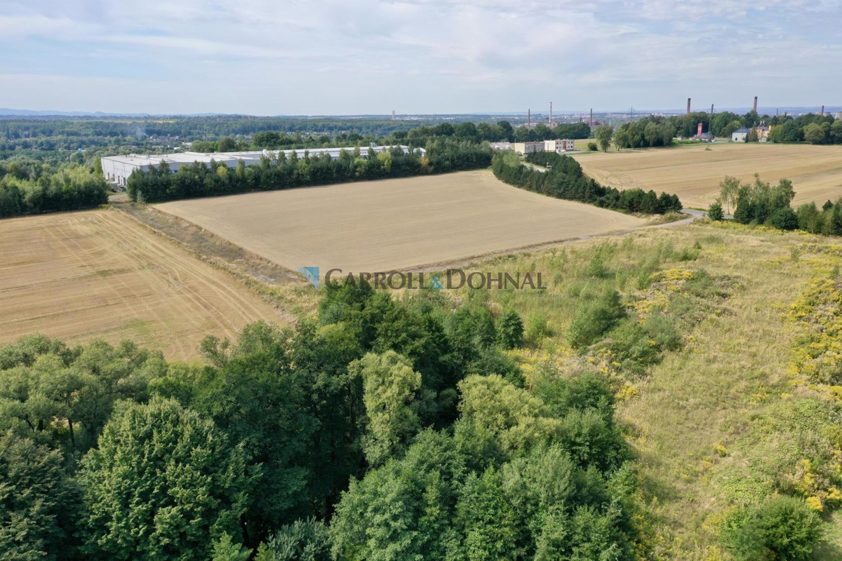 Photo 2 - Land for sale · Housings · 66 863 m²