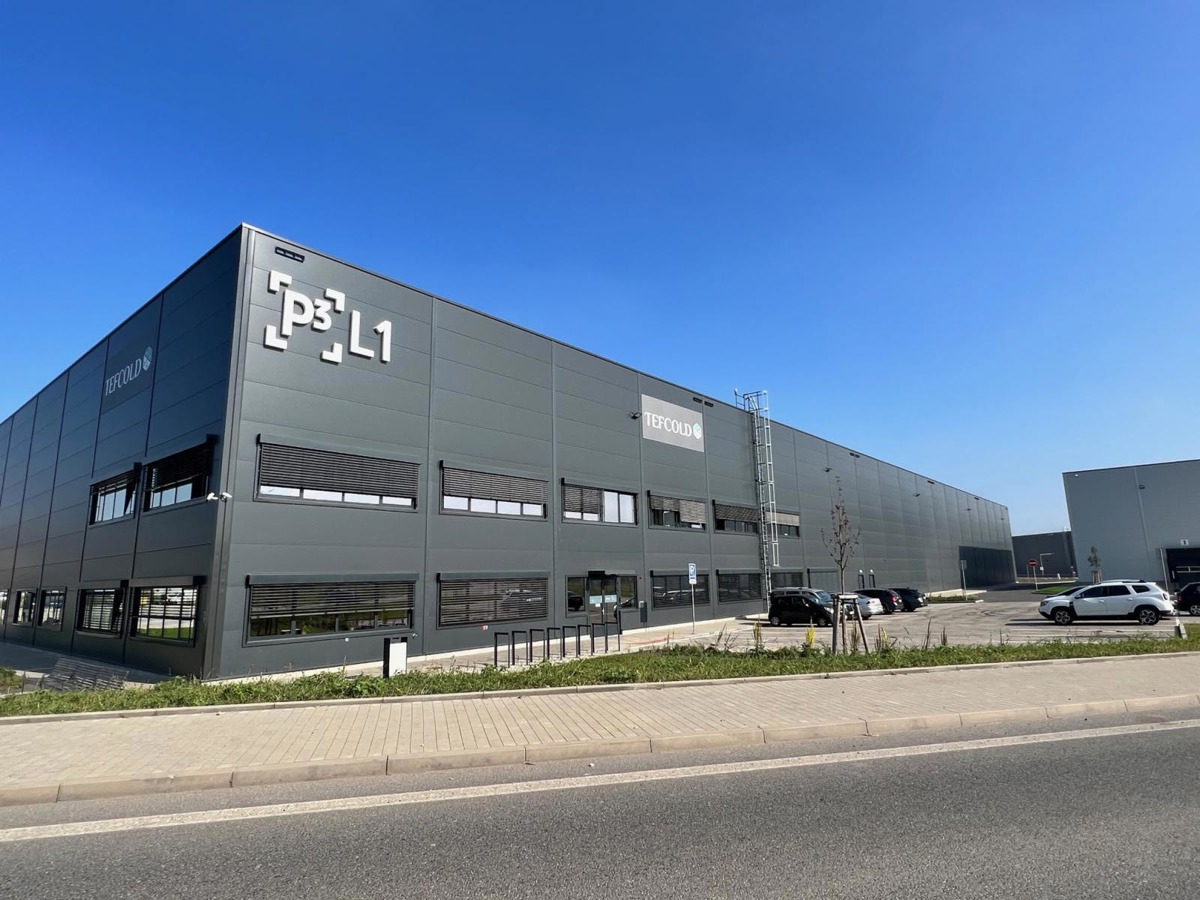 Photo 1 - Commercial property for rent · 15 470 m²