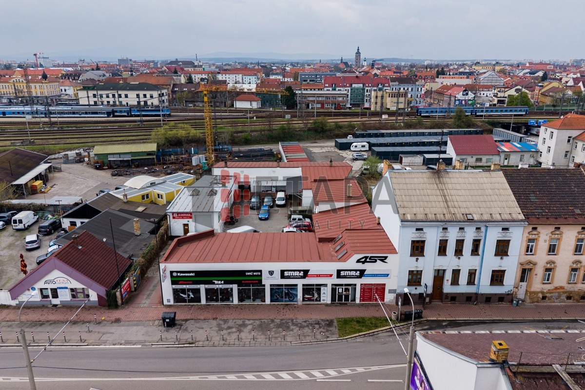 Фото 1 - Продажа коммерческой недвижимости · 740 m²