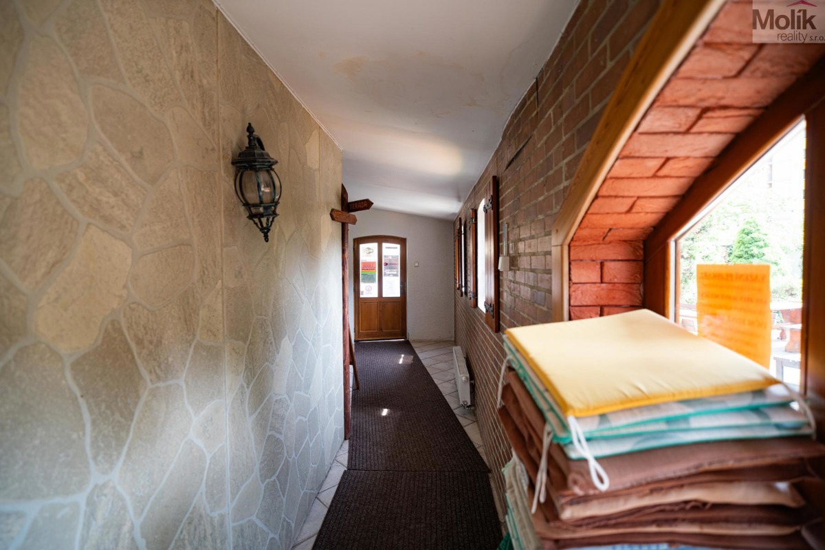 Fotografie 3 - Prodej komerční nemovitosti · Restaurace