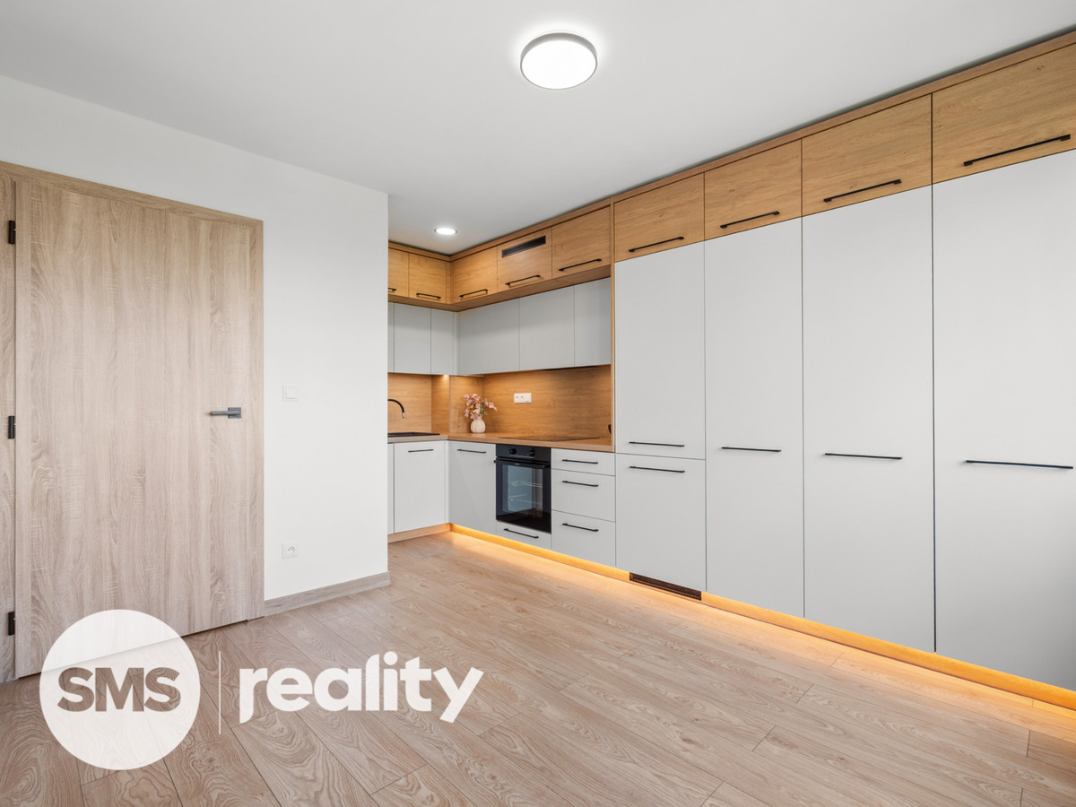 Photo 2 - Apartment for sale · 2+kk · 28 m²