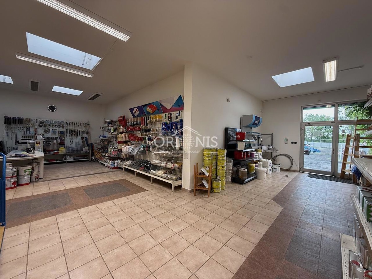 Photo 1 - Commercial property for rent