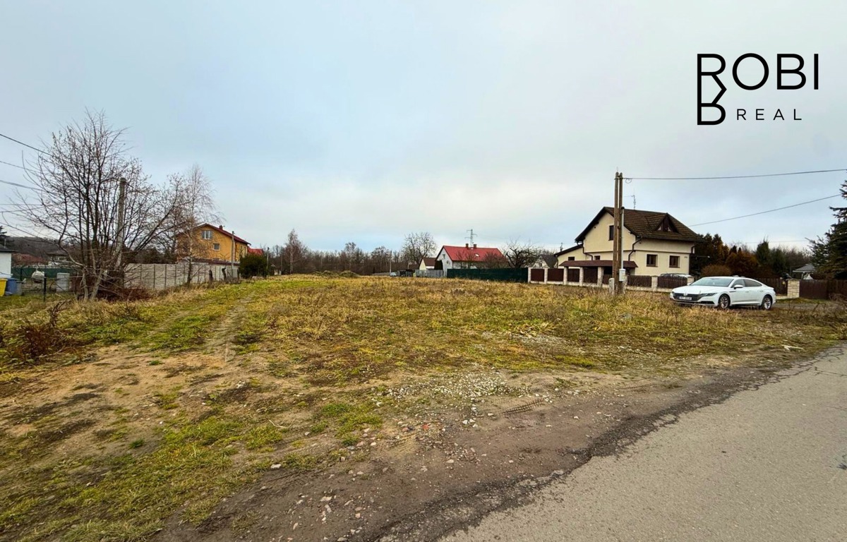 Photo 4 - Land for sale · Housings