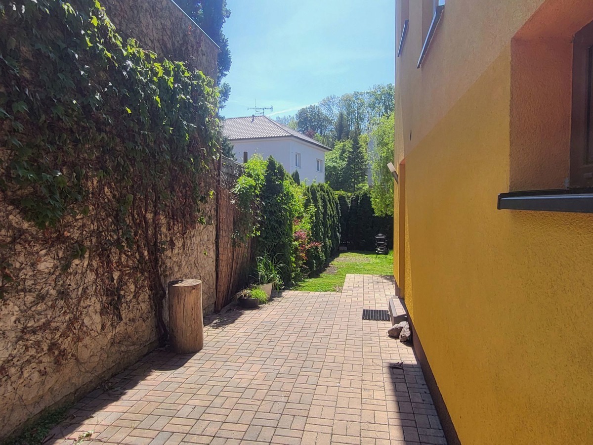 Photo 3 - House for sale · Family house · 198 m² · 5 rooms