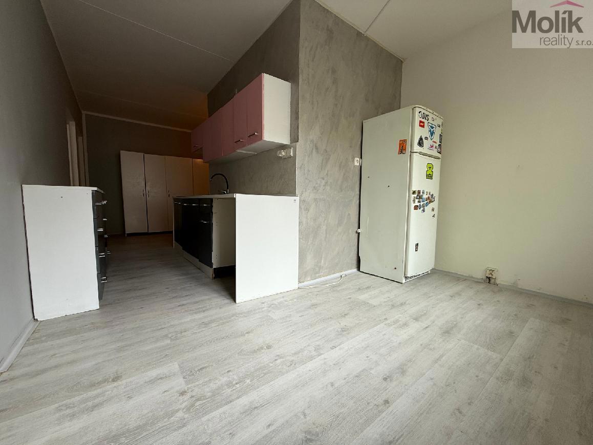 Photo 3 - Apartment for sale · 2+1