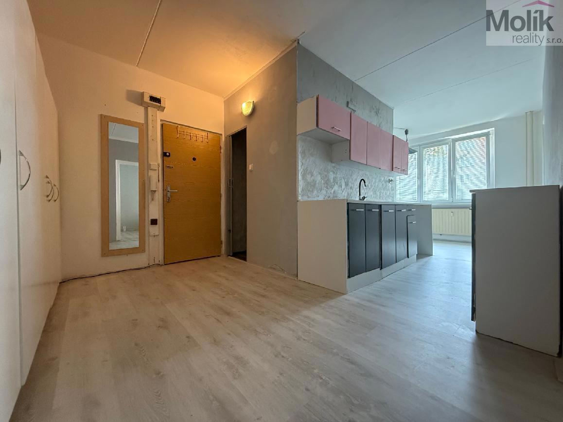 Photo 2 - Apartment for sale · 2+1
