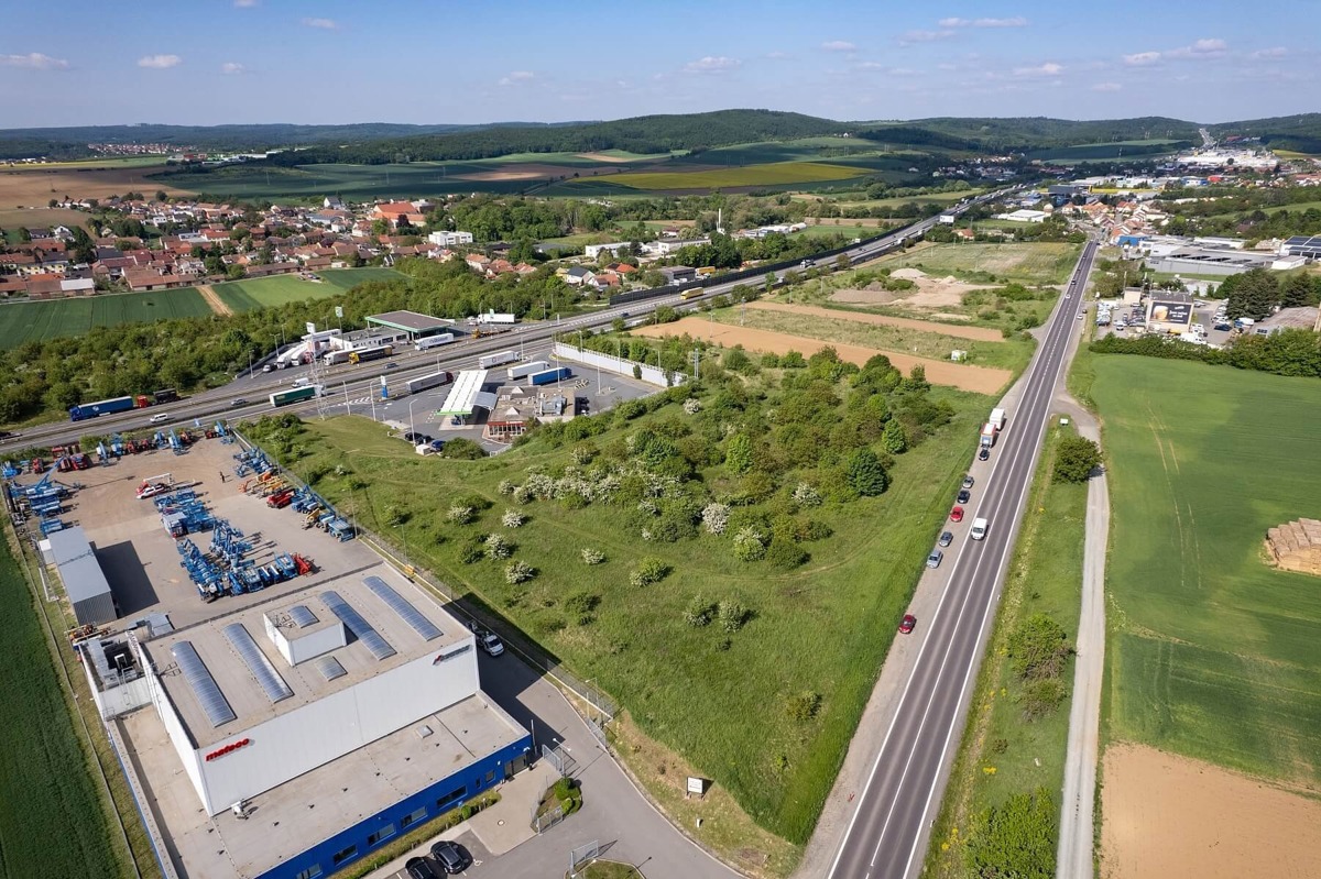 Фото 3 - Продажа коммерческой недвижимости · 11 908 m²
