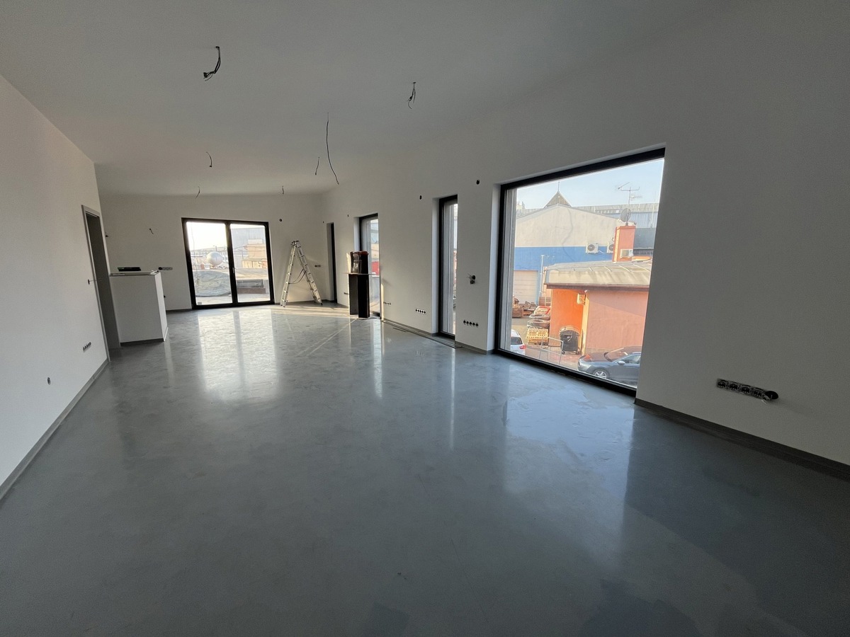 Fotografie 3 - Prodej komerční nemovitosti · Výrobní haly · 379 m²