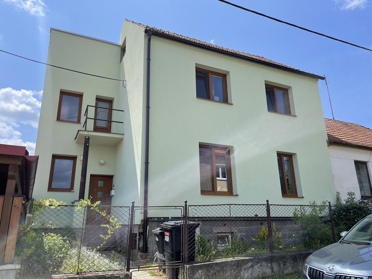 Photo 1 - House for sale · Family house · 220 m² · 5 rooms