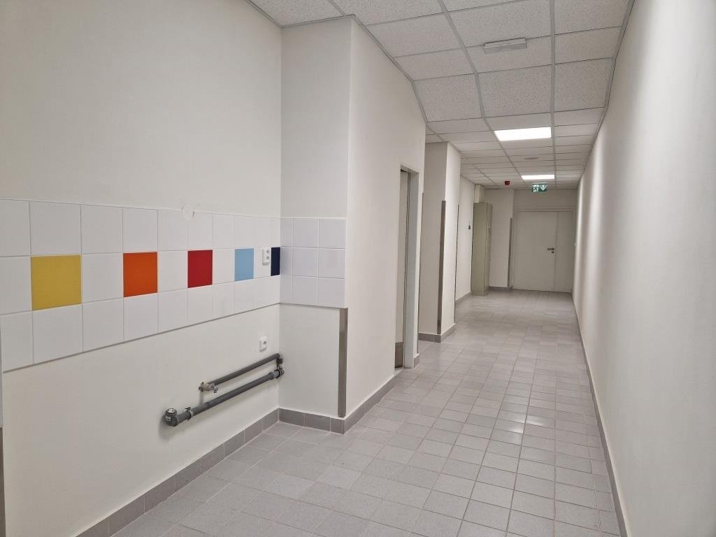 Hình ảnh 4 - Bất động sản thương mại cho thuê · Văn phòng · 76 m²