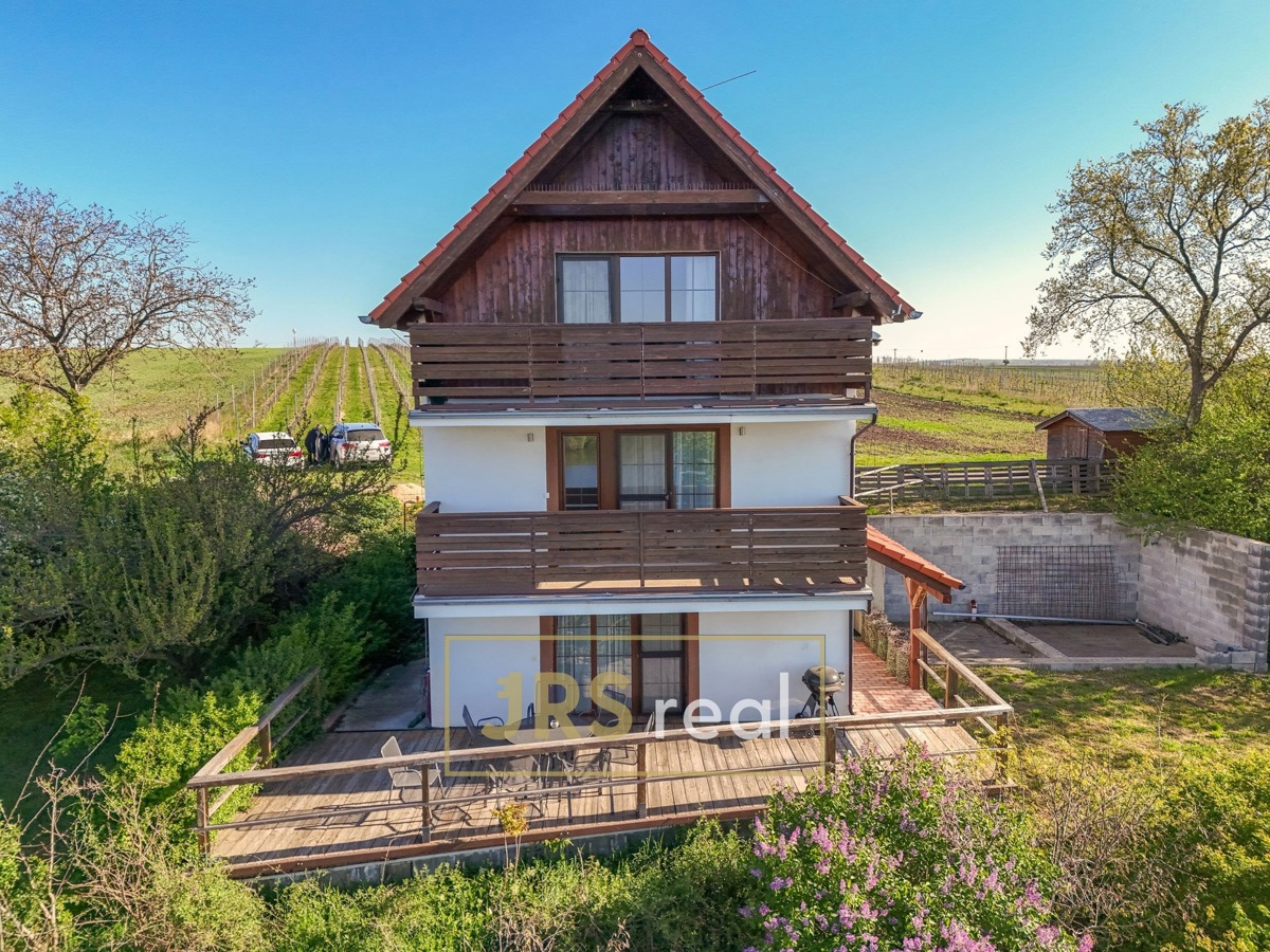 Fotografie 1 - Prodej vinného sklepa · 160 m²
