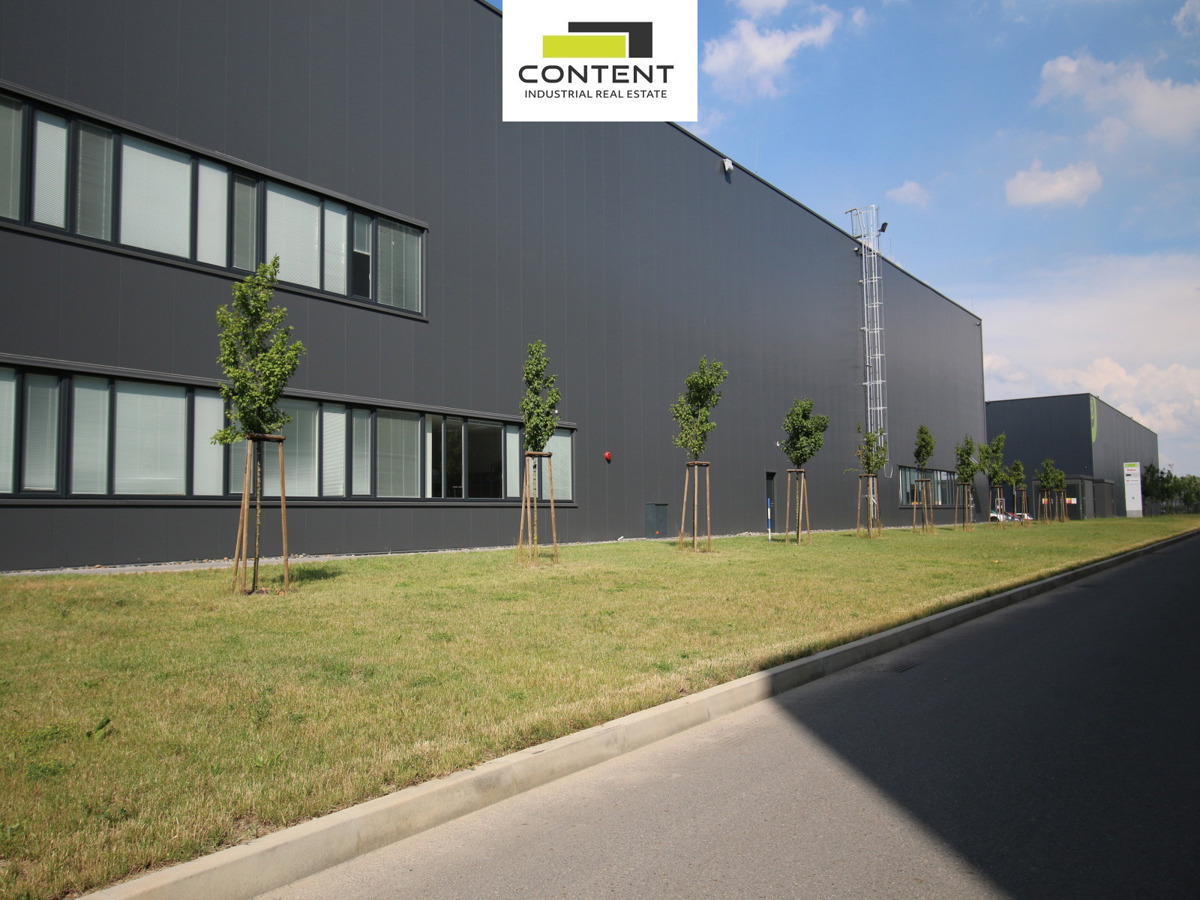 Fotografie 3 - Pronájem komerční nemovitosti · Sklad · 15 000 m²