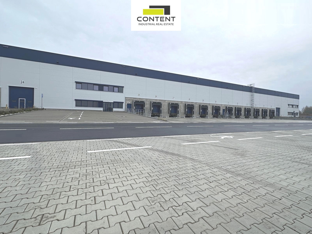 Photo 2 - Commercial property for rent · Warehouse · 10 000 m²