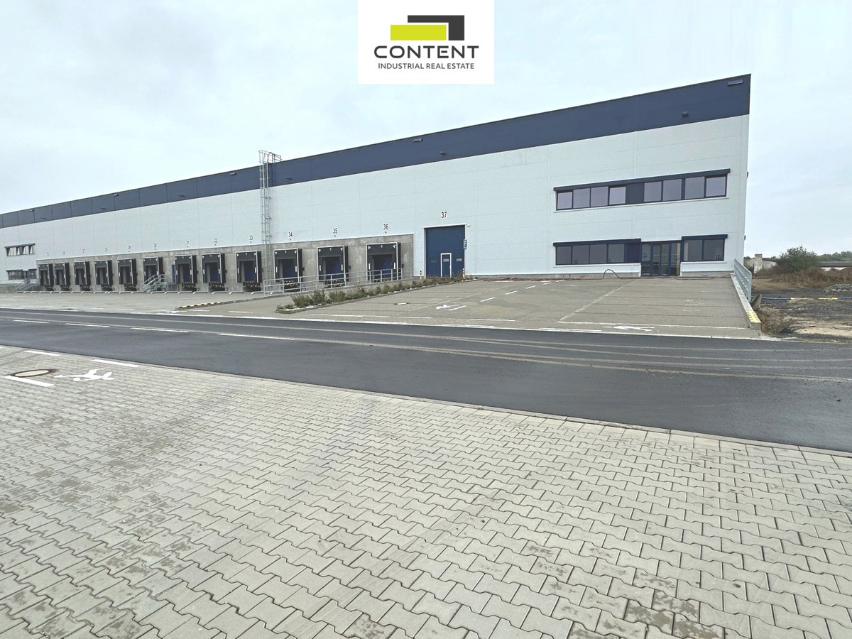 Photo 4 - Commercial property for rent · Warehouse · 10 000 m²