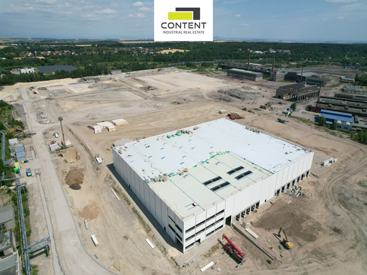 Photo 3 - Commercial property for rent · Warehouse · 10 000 m²