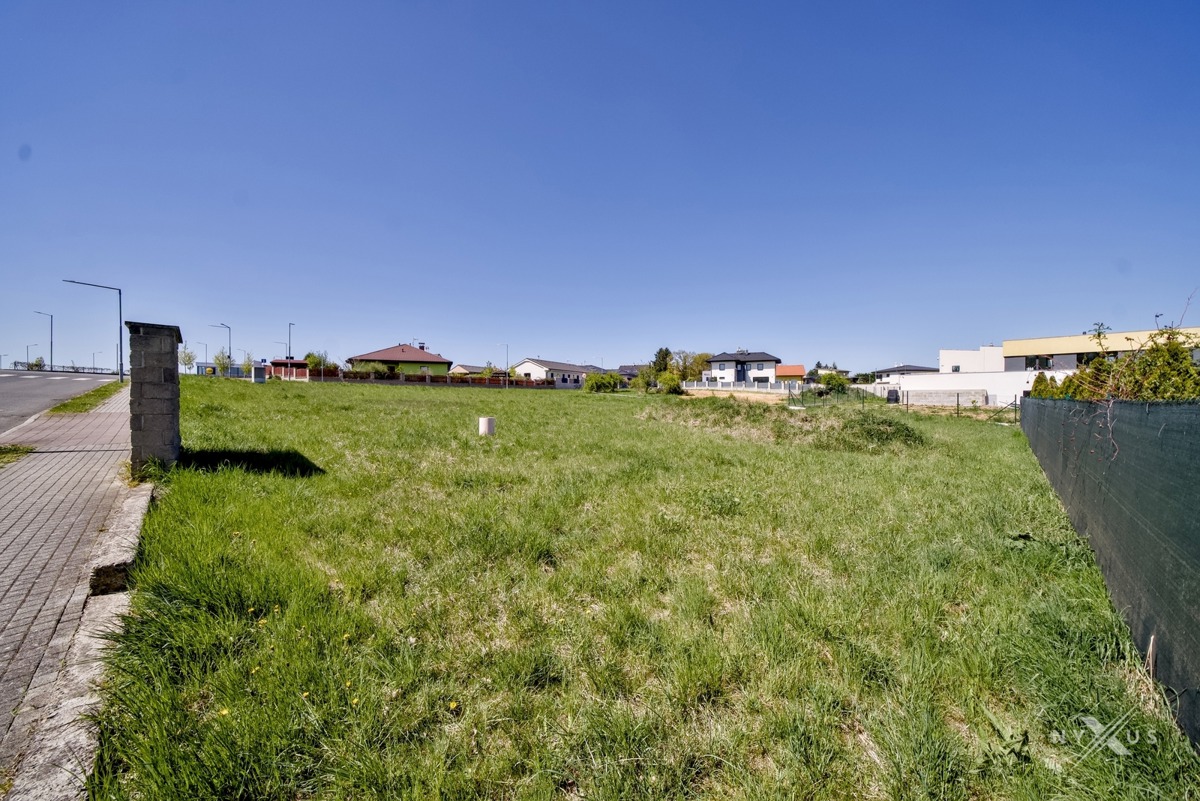 Photo 4 - Land for sale · Housings · 1 329 m²