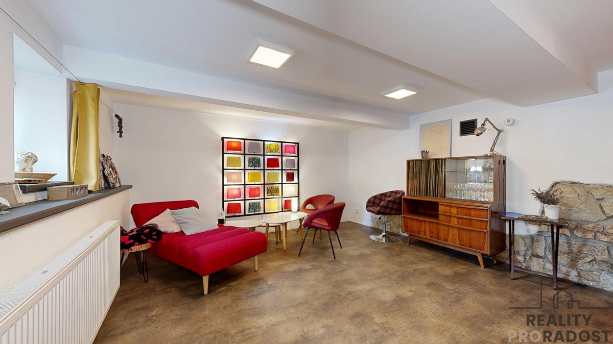 Photo 2 - Commercial property for rent · Office · 197 m²