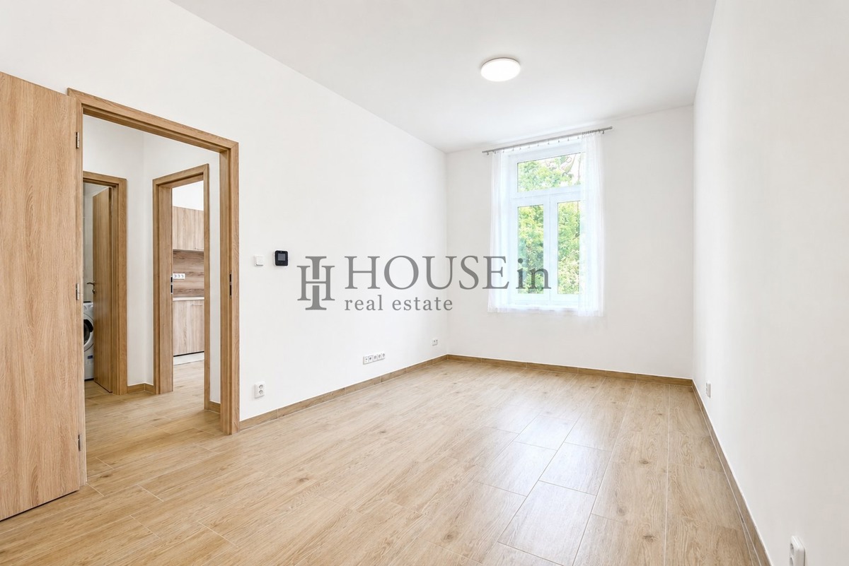 Photo 1 - Apartment for rent · 2+kk · 39 m²