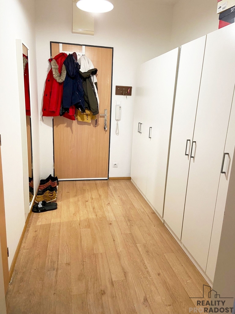 Hình ảnh 4 - Căn hộ bán · 1+kk · 39 m²
