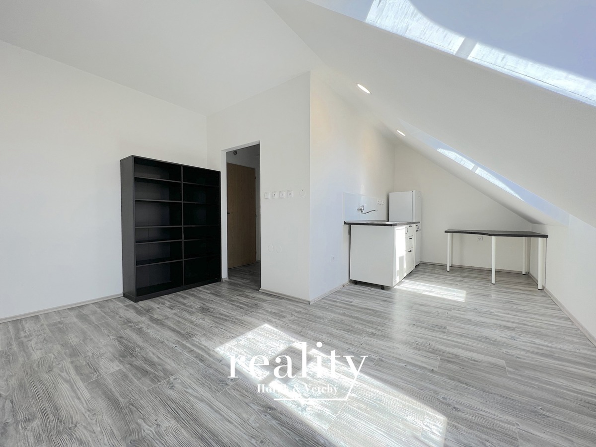 Fotografie 1 - Pronájem bytu · 1+kk · 27 m²