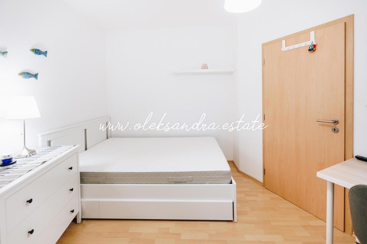 Fotografie 2 - Pronájem bytu · 2+kk · 38 m²