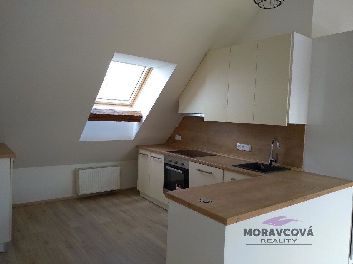 Photo 4 - Apartment for rent · 3+kk · 100 m²