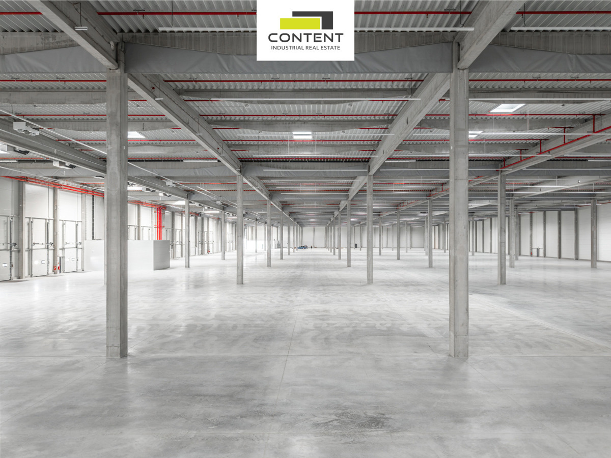 Photo 4 - Commercial property for rent · Warehouse · 40 000 m²