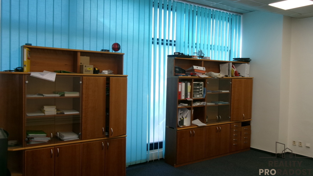 Photo 1 - Commercial property for rent · Office · 45 m²