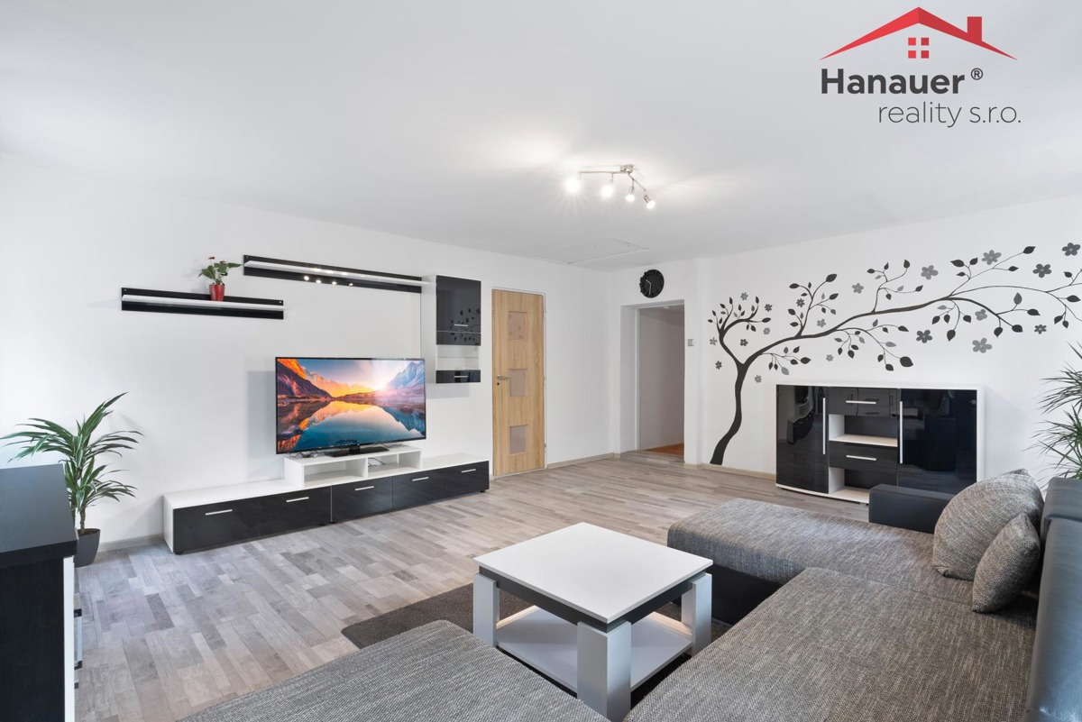 Photo 4 - House for sale · Family house · 384 m² · 6 rooms