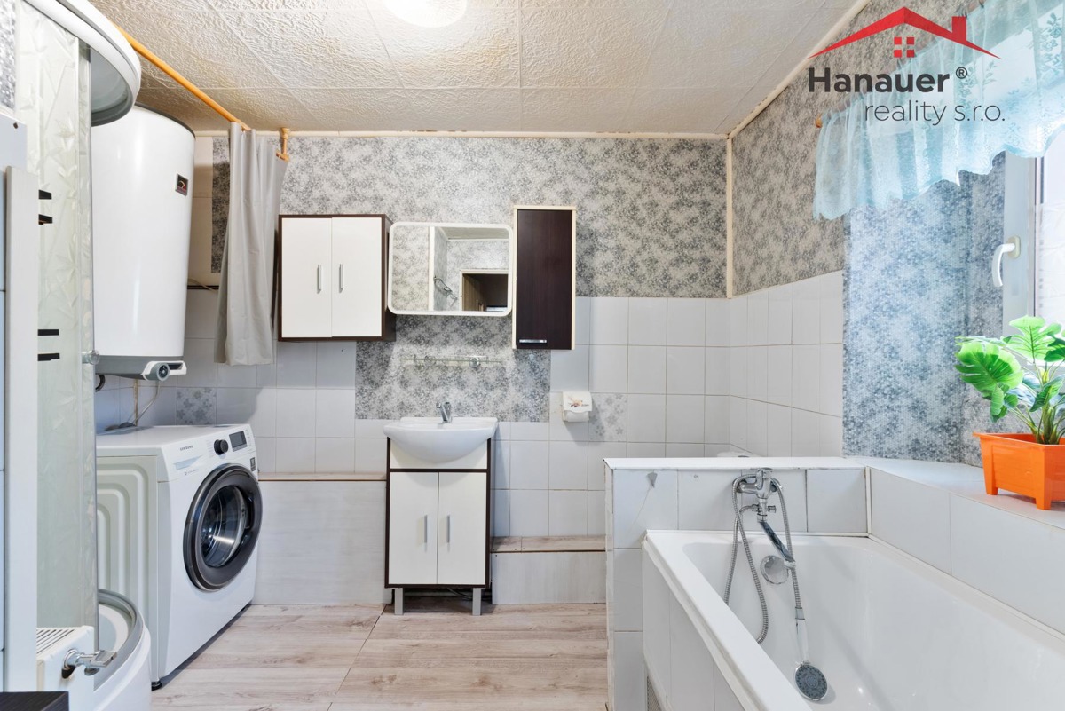 Photo 1 - House for sale · Family house · 384 m² · 6 rooms