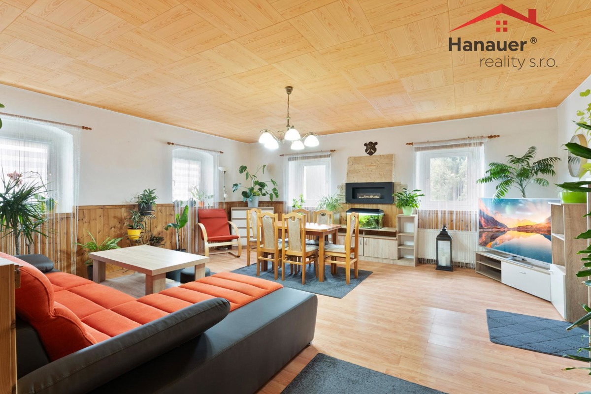 Photo 2 - House for sale · Family house · 384 m² · 6 rooms