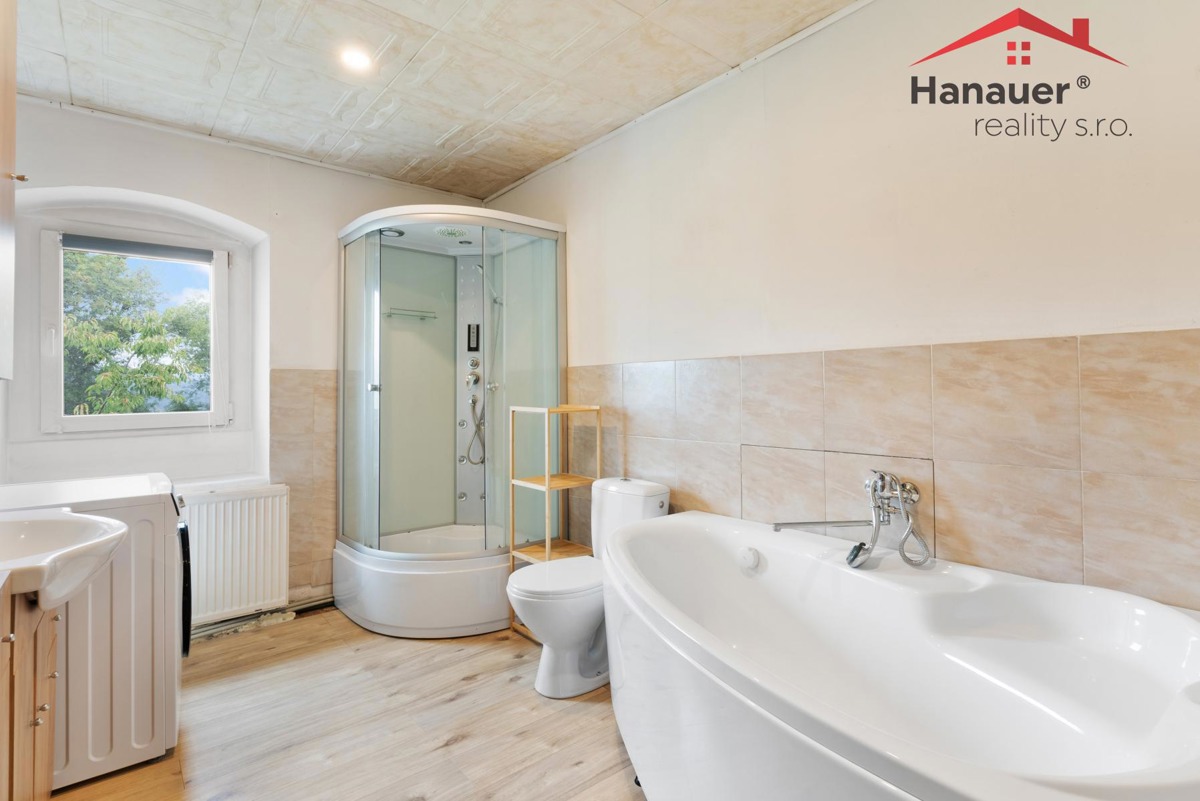 Photo 3 - House for sale · Family house · 384 m² · 6 rooms