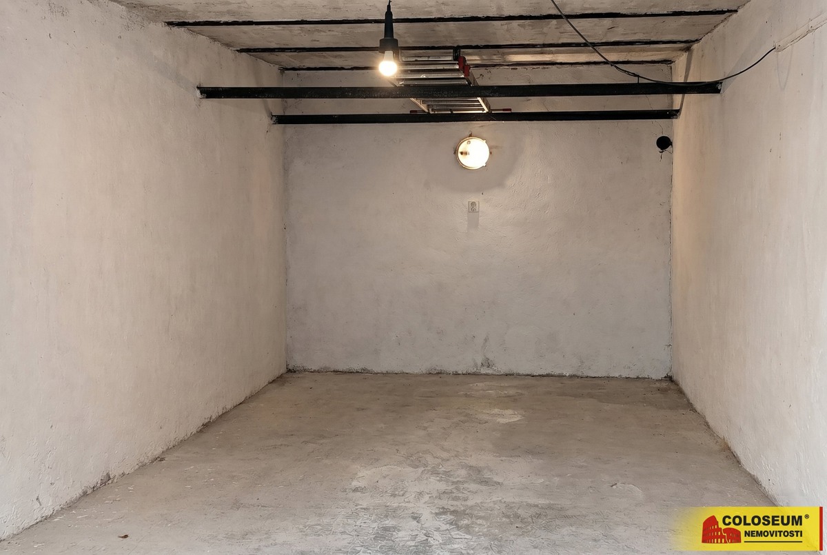 Hình ảnh 1 - Garage for sale · 16 m²