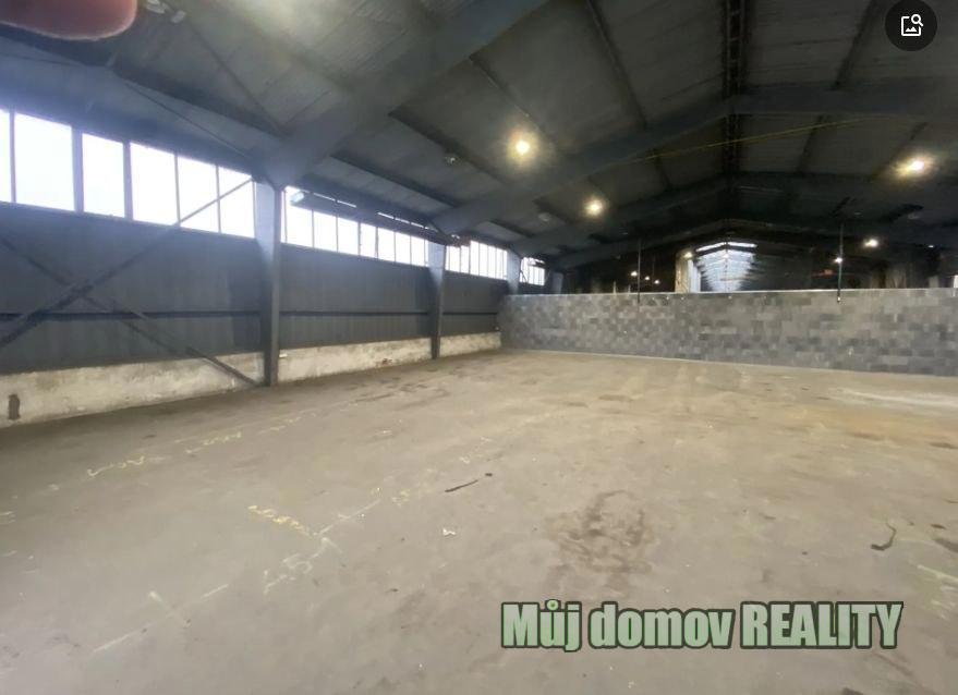 Photo 2 - Commercial property for rent · Warehouse · 306 m²
