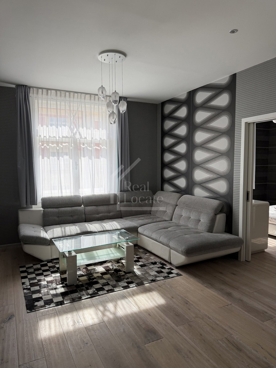 Fotografie 1 - Pronájem bytu · 3+1 · 95 m²